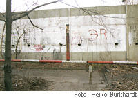 Backland Wall at Schwartzkoppfstrasse, Berlin 2001